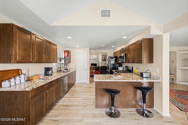 10527 N Camino Rosas Nuevas, Oro Valley, AZ 85737