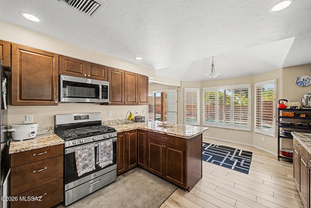 10527 N Camino Rosas Nuevas, Oro Valley, AZ 85737
