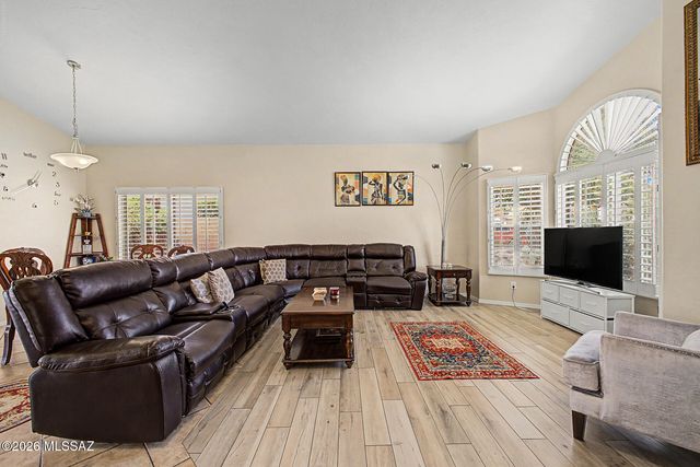 10527 N Camino Rosas Nuevas, Oro Valley, AZ 85737