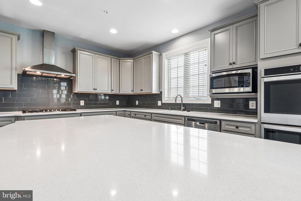 Image 14 of property listing at 4521 ARBORETUM DR, Monrovia, MD 21770