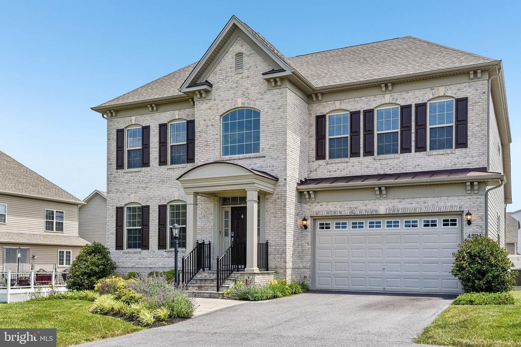 Image 2 of property listing at 4521 ARBORETUM DR, Monrovia, MD 21770