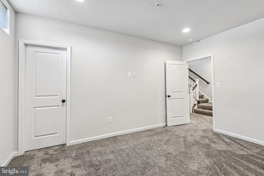 Image 65 of property listing at 4521 ARBORETUM DR, Monrovia, MD 21770