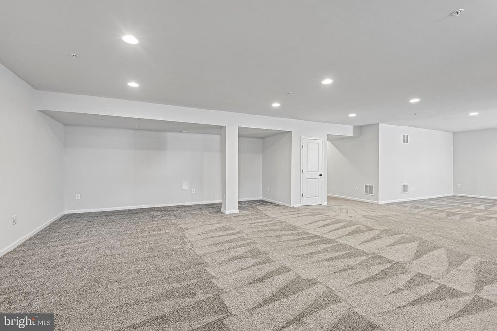 Image 69 of property listing at 4521 ARBORETUM DR, Monrovia, MD 21770