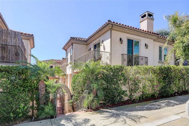 1733 Aviation, Redondo Beach, CA 90278