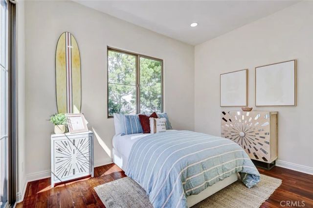 1733 Aviation, Redondo Beach, CA 90278