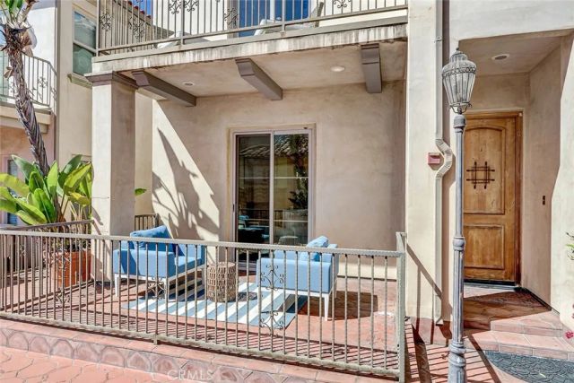 1733 Aviation, Redondo Beach, CA 90278