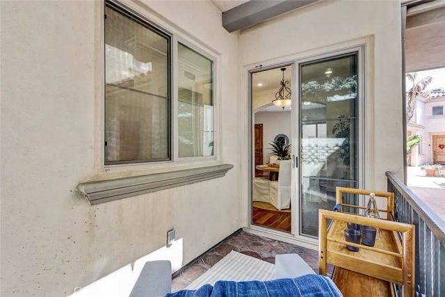 1733 Aviation, Redondo Beach, CA 90278