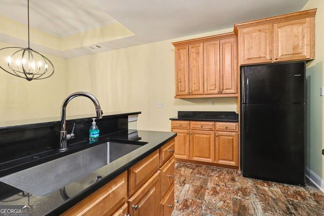 303 Commonwealth Circle, Newnan, GA 30263