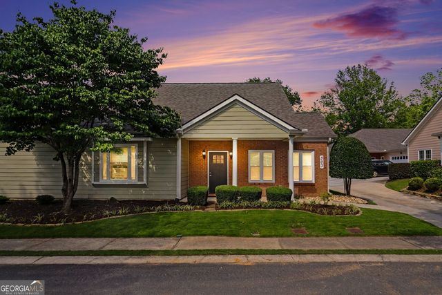 303 Commonwealth Circle, Newnan, GA 30263