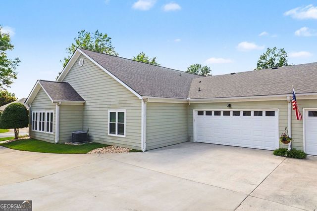 303 Commonwealth Circle, Newnan, GA 30263