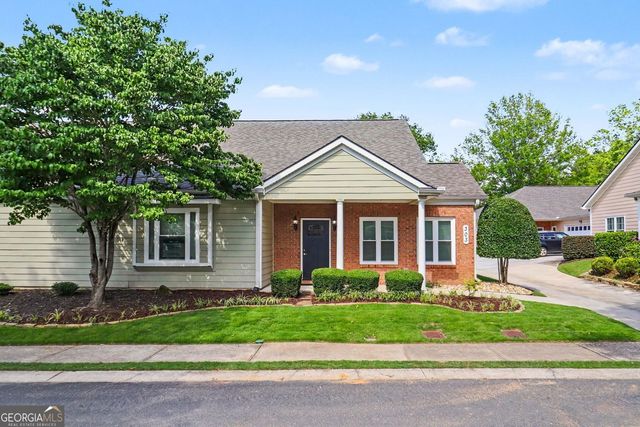 303 Commonwealth Circle, Newnan, GA 30263