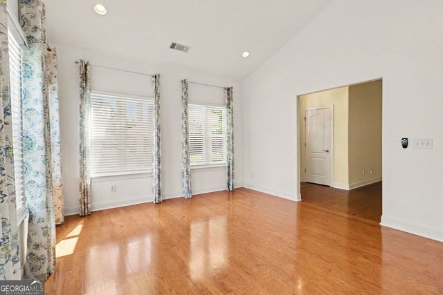 303 Commonwealth Circle, Newnan, GA 30263