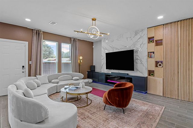 610 Parker Circle, Garland, TX 75040