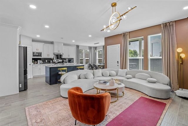 610 Parker Circle, Garland, TX 75040