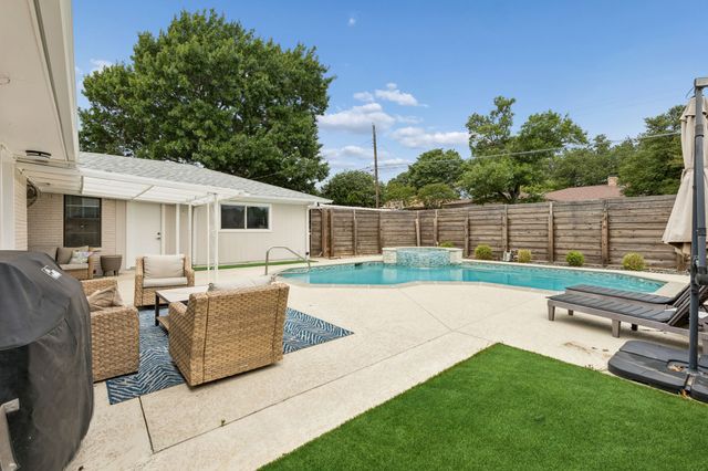 304 Meadowlark Drive, Richardson, TX 75080