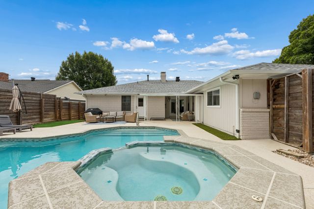 304 Meadowlark Drive, Richardson, TX 75080