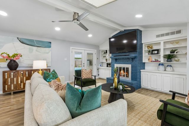 304 Meadowlark Drive, Richardson, TX 75080