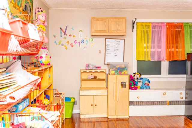 160 Shaker Road, Albany, NY 12211