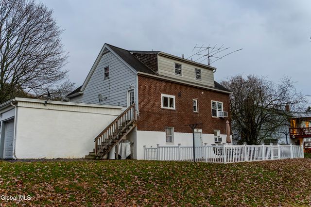 160 Shaker Road, Albany, NY 12211