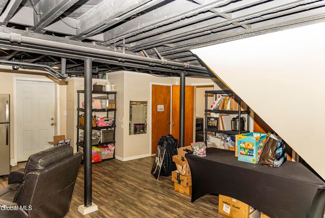 160 Shaker Road, Albany, NY 12211