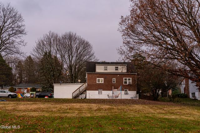 160 Shaker Road, Albany, NY 12211