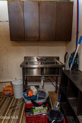 160 Shaker Road, Albany, NY 12211