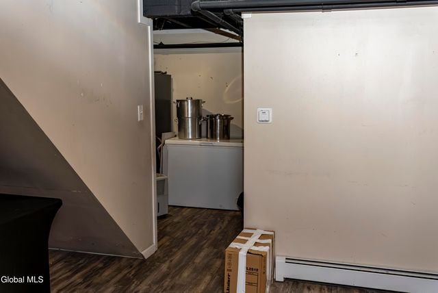 160 Shaker Road, Albany, NY 12211