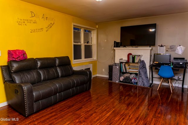 160 Shaker Road, Albany, NY 12211