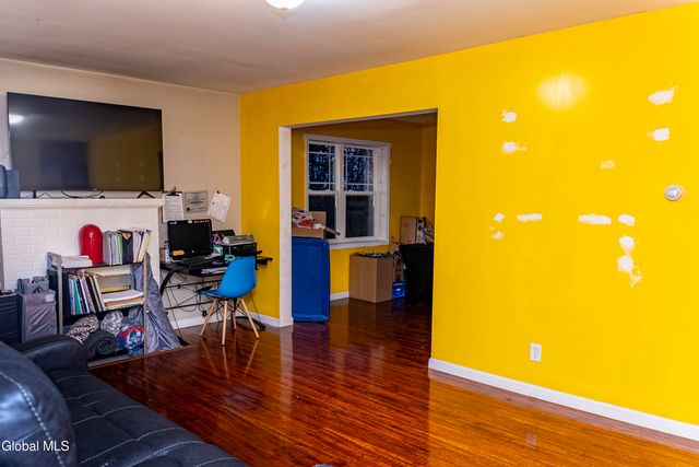 160 Shaker Road, Albany, NY 12211