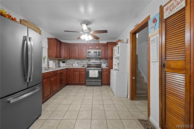 295 Hoyt Street, Buffalo, NY 14213