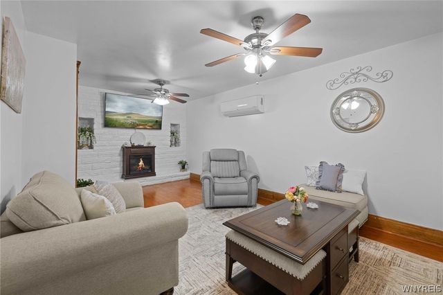 295 Hoyt Street, Buffalo, NY 14213