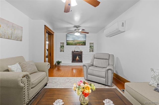 295 Hoyt Street, Buffalo, NY 14213