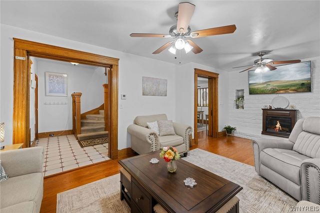 295 Hoyt Street, Buffalo, NY 14213