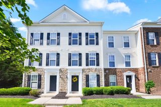 5558 Crystal Falls Street, Dublin, OH 43016