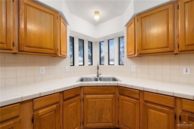 405 S Magnolia, La Feria, TX 78559