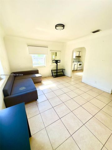 1814 Washington St 1-4, Hollywood, FL 33020