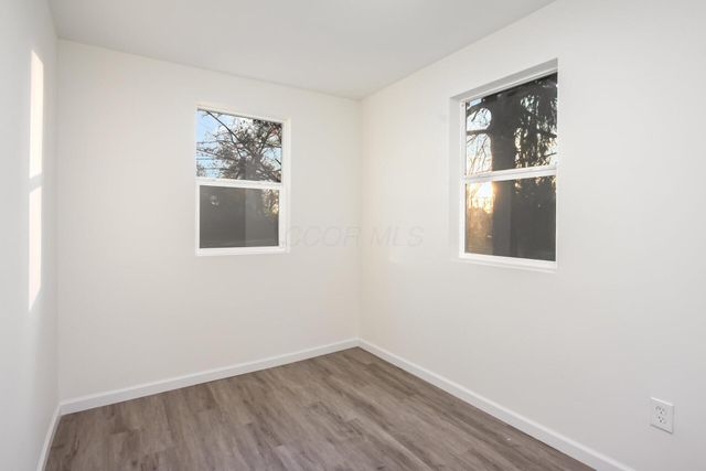 1827 Aberdeen, Columbus, OH 43211