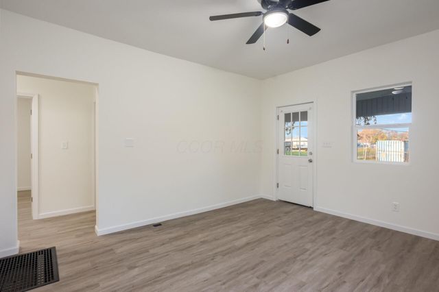 1827 Aberdeen, Columbus, OH 43211