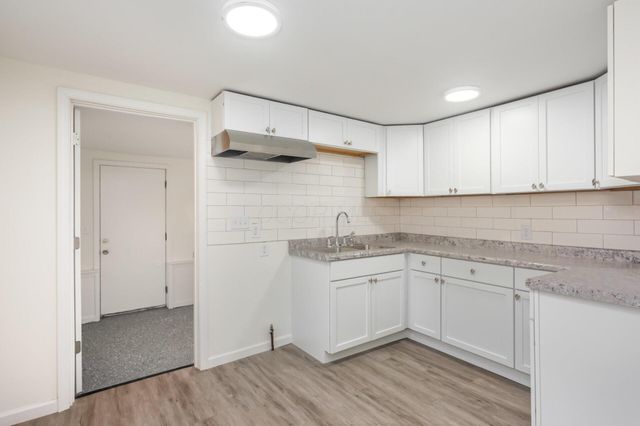 1827 Aberdeen, Columbus, OH 43211