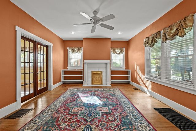 184 Sherman Avenue, Lexington, KY 40502