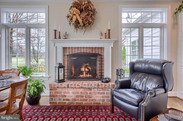 78 OAKHILL DR, Lititz, PA 17543