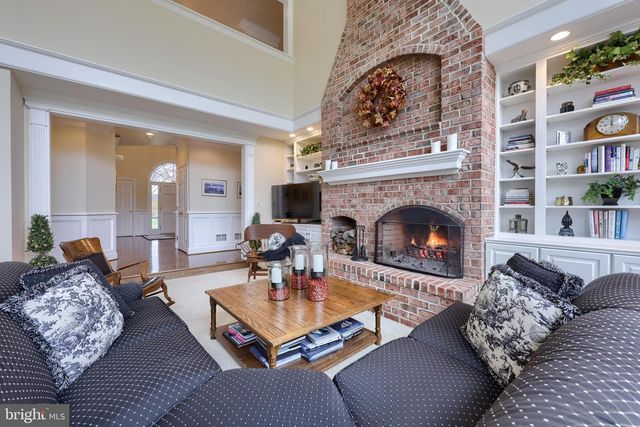 78 OAKHILL DR, Lititz, PA 17543