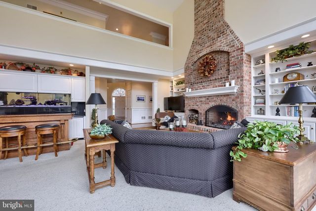 78 OAKHILL DR, Lititz, PA 17543