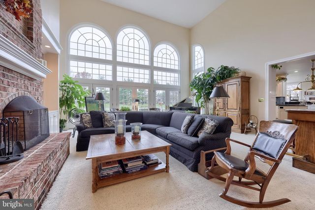 78 OAKHILL DR, Lititz, PA 17543