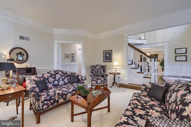 78 OAKHILL DR, Lititz, PA 17543