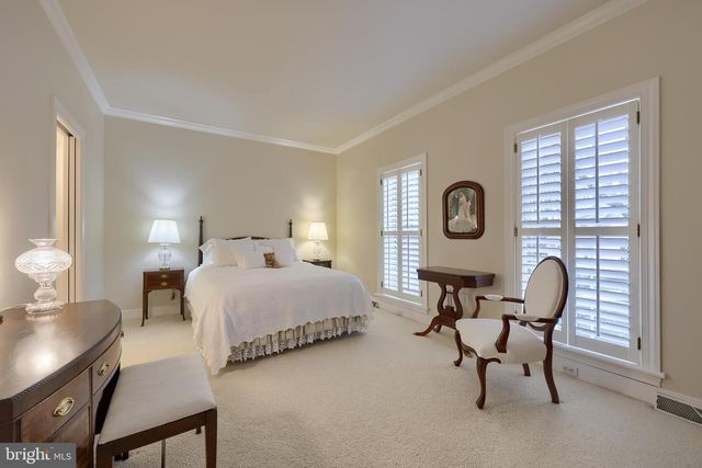 78 OAKHILL DR, Lititz, PA 17543