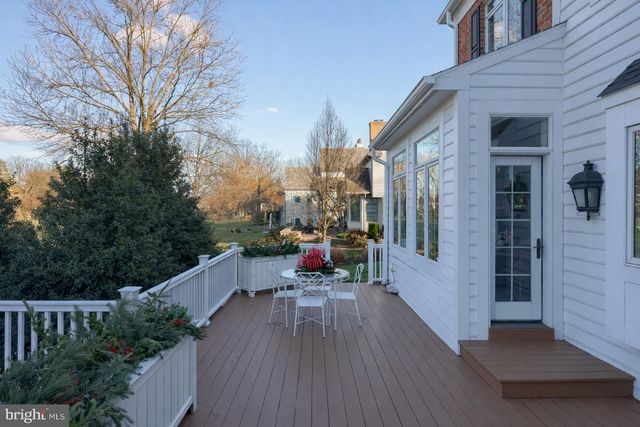 78 OAKHILL DR, Lititz, PA 17543