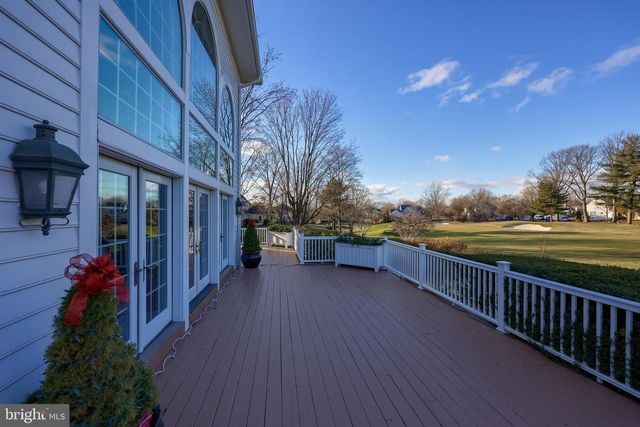 78 OAKHILL DR, Lititz, PA 17543