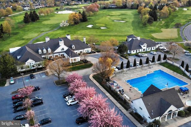 78 OAKHILL DR, Lititz, PA 17543