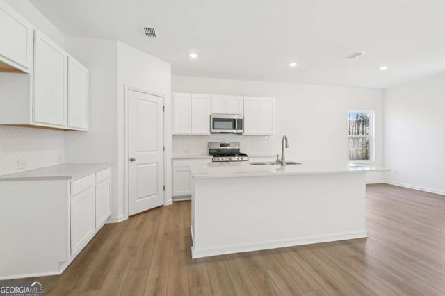 5337 Heron Bay Boulevard, Locust Grove, GA 30248